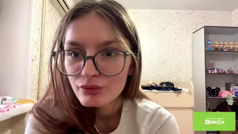 robynsentinella online show from 02-01-26, 04:11