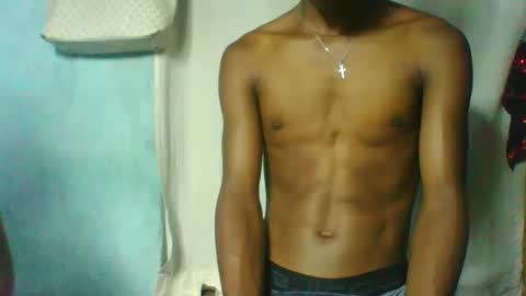 Snapshot of rocardo1510 chatting on 03-05-25, 03:51 rocardo1510 online show from 03-05-25, 03:51