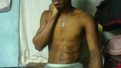 Snapshot of rocardo1510 chatting on 03-10-25, 06:56 rocardo1510 online show from 03-10-25, 06:56