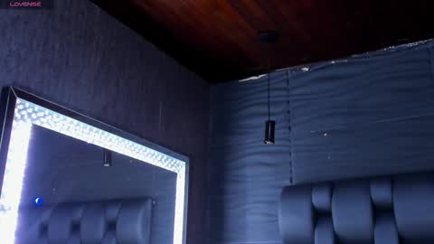 rocco_santos online show from 11-19-25, 01:05