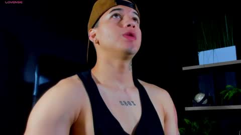 rocco_santos online show from 04-06-26, 05:58