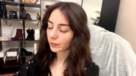 Snapshot of rochelgloff chatting on 11-27-25, 10:17 Marry online show from 11-27-25, 10:17