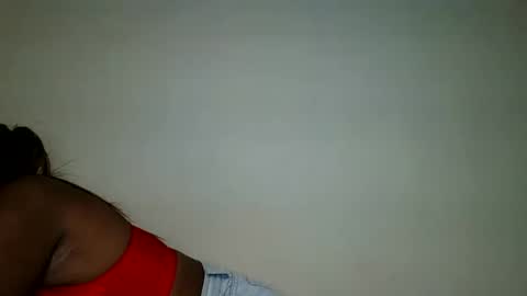 Snapshot of rochellinah chatting on 06-01-26, 01:35 rochellinah online show from 06-01-26, 01:35