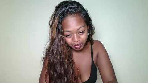 Snapshot of rochellinah chatting on 06-05-26, 01:50 rochellinah online show from 06-05-26, 01:50