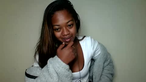 rochellinah online show from 06-28-26, 08:59