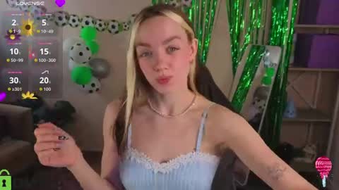 Snapshot of rockett_bunny chatting on 07-01-26, 06:04 Rockett online show from 07-01-26, 06:04