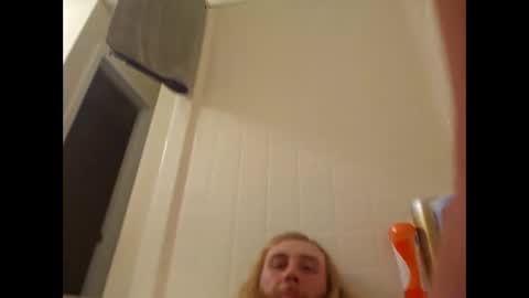 Snapshot of rockhardsurfers chatting on 12-27-24, 06:35 rockhardsurfers online show from 12-27-24, 06:35