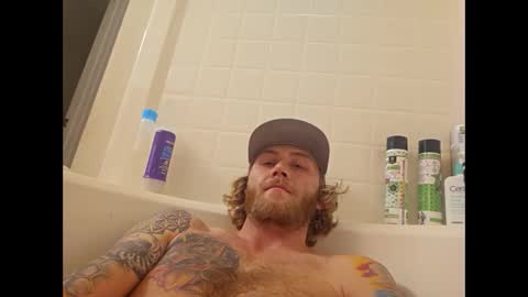 Snapshot of rockhardsurfers chatting on 02-19-25, 12:57 rockhardsurfers online show from 02-19-25, 12:57