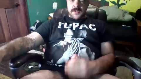 Snapshot of rockinoutwithmycokout chatting on 01-28-25, 07:43 rockinoutwithmycokout online show from 01-28-25, 07:43