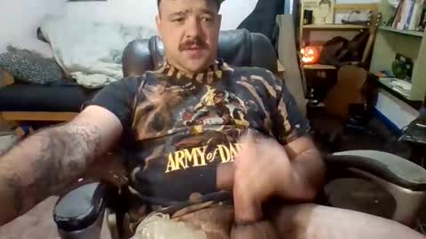 Snapshot of rockinoutwithmycokout chatting on 10-20-25, 08:31 rockinoutwithmycokout online show from 10-20-25, 08:31