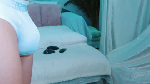 Lina and Den online show from 05-22-26, 06:31