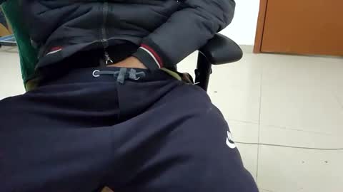 rockysam090 online show from 12-28-24, 09:08