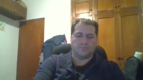Snapshot of rodfer chatting on 05-19-26, 08:53 Rodfer online show from 05-19-26, 08:53