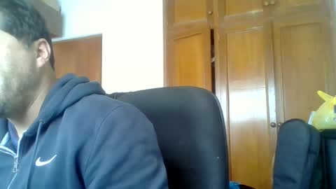 Snapshot of rodfer chatting on 06-12-26, 01:10 Rodfer online show from 06-12-26, 01:10
