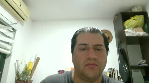 Snapshot of rodfer chatting on 07-10-26, 09:45 Rodfer online show from 07-10-26, 09:45