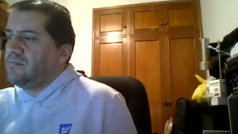 Snapshot of rodfer chatting on 07-14-26, 09:03 Rodfer online show from 07-14-26, 09:03