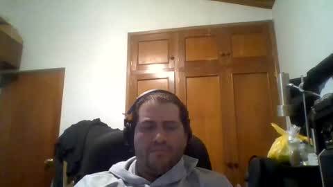 Snapshot of rodfer chatting on 07-18-26, 09:24 Rodfer online show from 07-18-26, 09:24