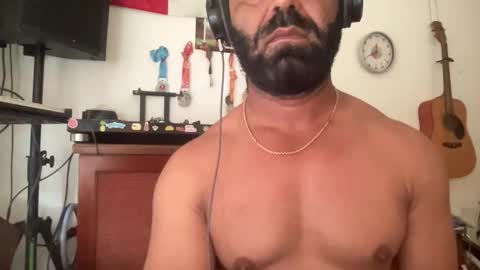 rodrigo232426 online show from 04-17-26, 09:40