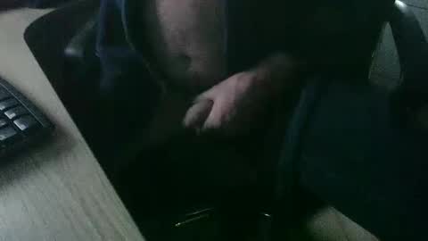 Snapshot of roger_peter chatting on 01-17-25, 03:32 roger_peter online show from 01-17-25, 03:32