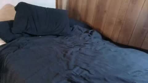 Snapshot of rogerb2218 chatting on 11-30-25, 08:29 watchme online show from 11-30-25, 08:29