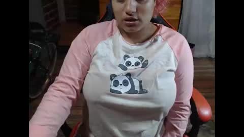 Snapshot of rokyhilary chatting on 03-17-26, 01:10 jesabel online show from 03-17-26, 01:10