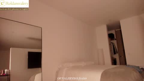 Valery Roldans online show from 03-09-26, 03:10