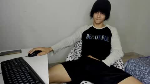 rolling_05 online show from 11-20-25, 12:33