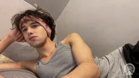 Snapshot of roma_shyguy_ chatting on 05-17-26, 01:36 roma_shyguy_ online show from 05-17-26, 01:36