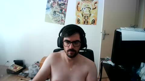 Snapshot of romainb72 chatting on 07-18-26, 04:00 romainb72 online show from 07-18-26, 04:00