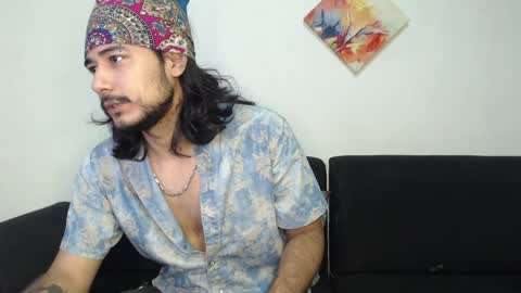 Snapshot of romanphoenix chatting on 01-09-25, 03:15 Roman online show from 01-09-25, 03:15