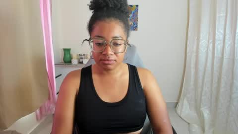 Snapshot of romantic_stargirl chatting on 05-13-26, 11:40 Is A Belle online show from 05-13-26, 11:40