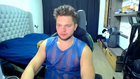 romantic_twunk online show from 10-21-25, 02:34