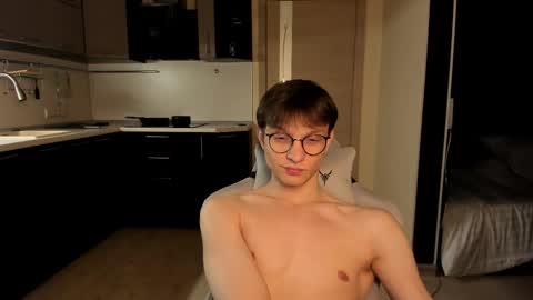 Romeo online show from 09-13-25, 03:56