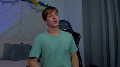 Romeo Ricci online show from 12-22-25, 05:26