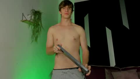 Snapshot of romeo_ricci1 chatting on 04-26-26, 09:51 Romeo Ricci online show from 04-26-26, 09:51
