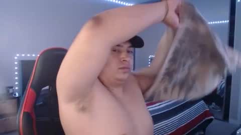 Snapshot of rompecorazones856235 chatting on 11-25-25, 09:20 rompecorazones856235 online show from 11-25-25, 09:20