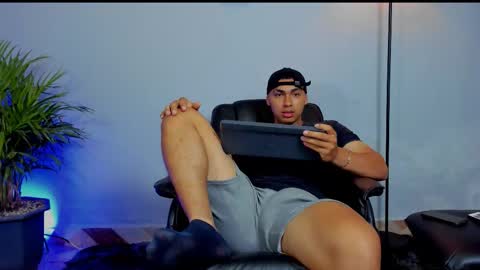 RonnieCanford online show from 03-04-26, 07:20