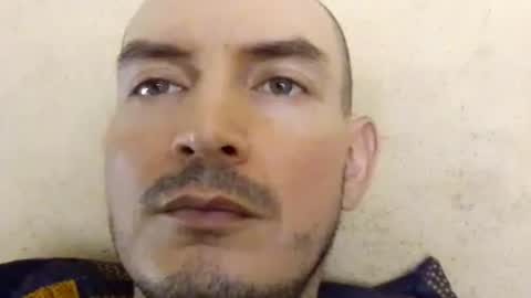 Snapshot of ronniemaster chatting on 07-01-26, 06:29 ronniemaster online show from 07-01-26, 06:29