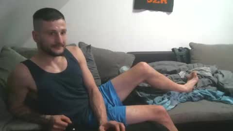Snapshot of ronnypotti34 chatting on 12-31-24, 03:53 Ronny Potthoff online show from 12-31-24, 03:53