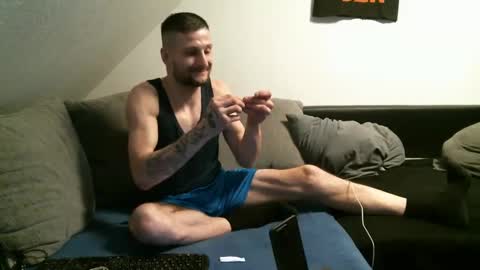 Snapshot of ronnypotti34 chatting on 03-01-25, 02:15 Ronny Potthoff online show from 03-01-25, 02:15