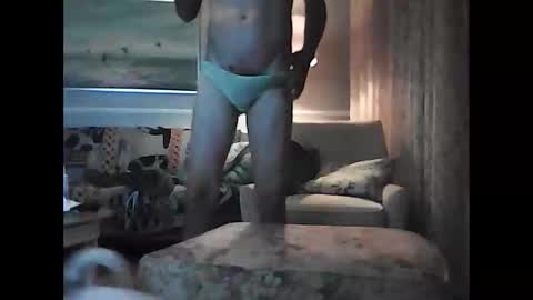 Snapshot of ronvlv chatting on 04-24-26, 03:20 ronvlv online show from 04-24-26, 03:20