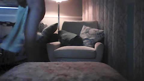 Snapshot of ronvlv chatting on 07-17-26, 01:34 ronvlv online show from 07-17-26, 01:34