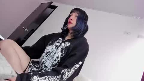 Snapshot of room312_ chatting on 07-18-26, 05:17 Twelve 3 Inst Twelve 312002 Twitter Room312 2002 online show from 07-18-26, 05:17