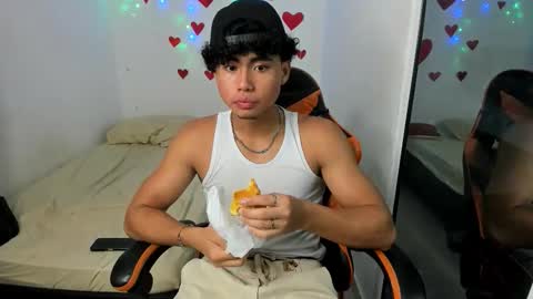 Snapshot of rory_peters_ chatting on 02-26-26, 12:26 rory_peters_ online show from 02-26-26, 12:26