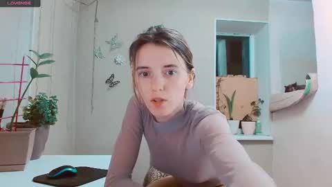 Snapshot of rosa843850 chatting on 02-09-25, 06:16 rosa843850 online show from 02-09-25, 06:16