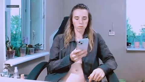 Snapshot of rosa843850 chatting on 05-23-26, 04:00 rosa843850 online show from 05-23-26, 04:00