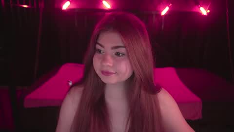 Snapshot of rosaamour chatting on 06-25-26, 05:56 rosaamour online show from 06-25-26, 05:56