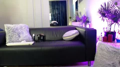 Snapshot of rosacatalleya chatting on 07-09-26, 04:16 Rose online show from 07-09-26, 04:16