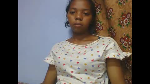 Snapshot of rosah225127 chatting on 04-15-26, 07:58 rosah225127 online show from 04-15-26, 07:58