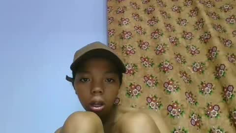 Snapshot of rosah225127 chatting on 04-23-26, 04:03 rosah225127 online show from 04-23-26, 04:03